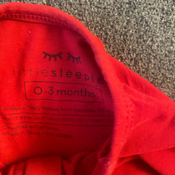 holiday red zippy - Picture 2 of 3